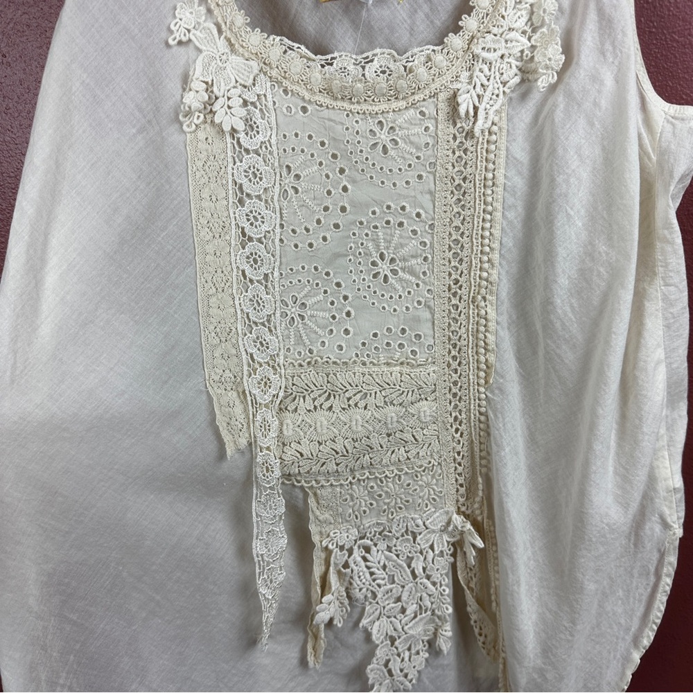 Johnny Was 100% cotton tank top with lace bib detail size medium - Picture 2 of 5
